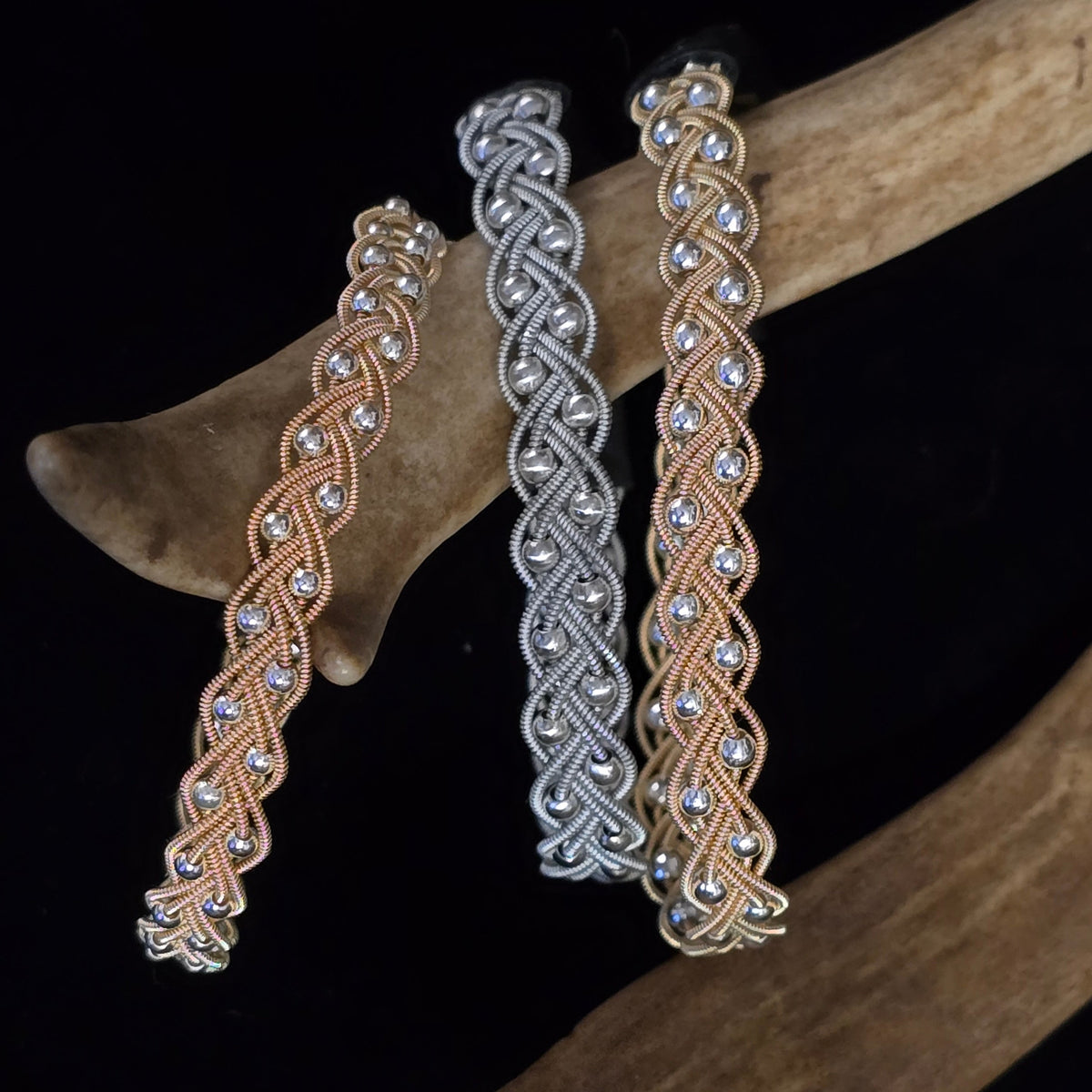 Sámi reindeer leather bracelet with braided pewter thread – Dew Drop