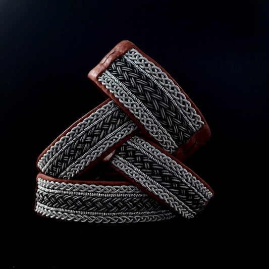 Sámi reindeer leather bracelet with braided pewter thread – Expanse
