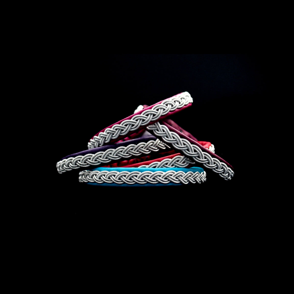 Sámi reindeer leather bracelet with braided pewter thread – Dori