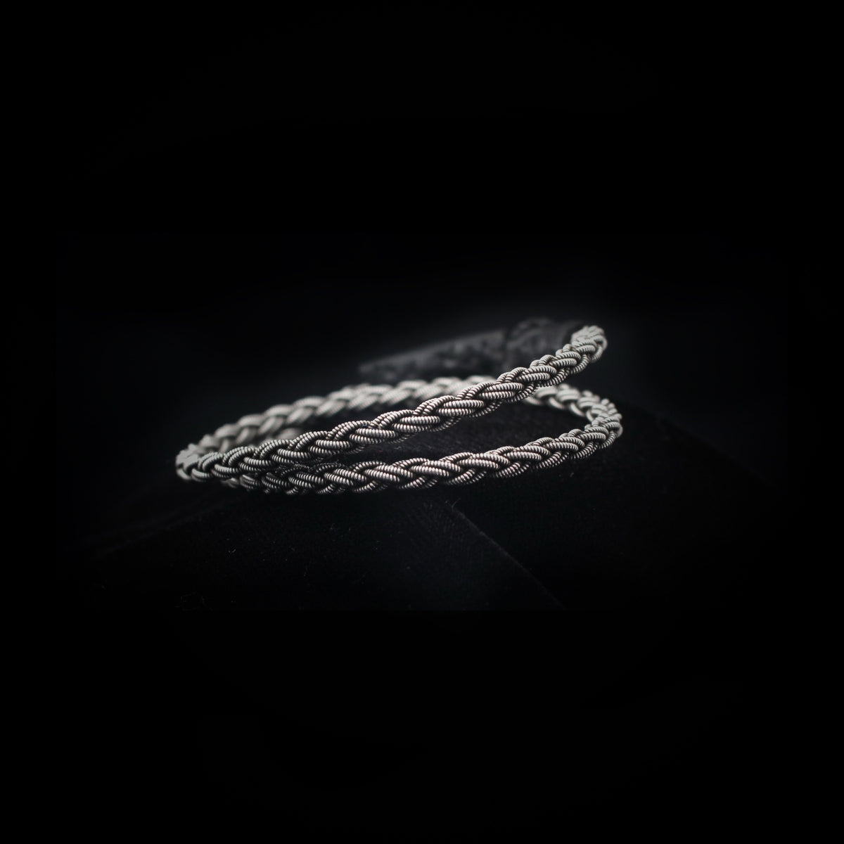 Sámi reindeer leather bracelet with braided pewter thread – Antiqued Vidar Wrap